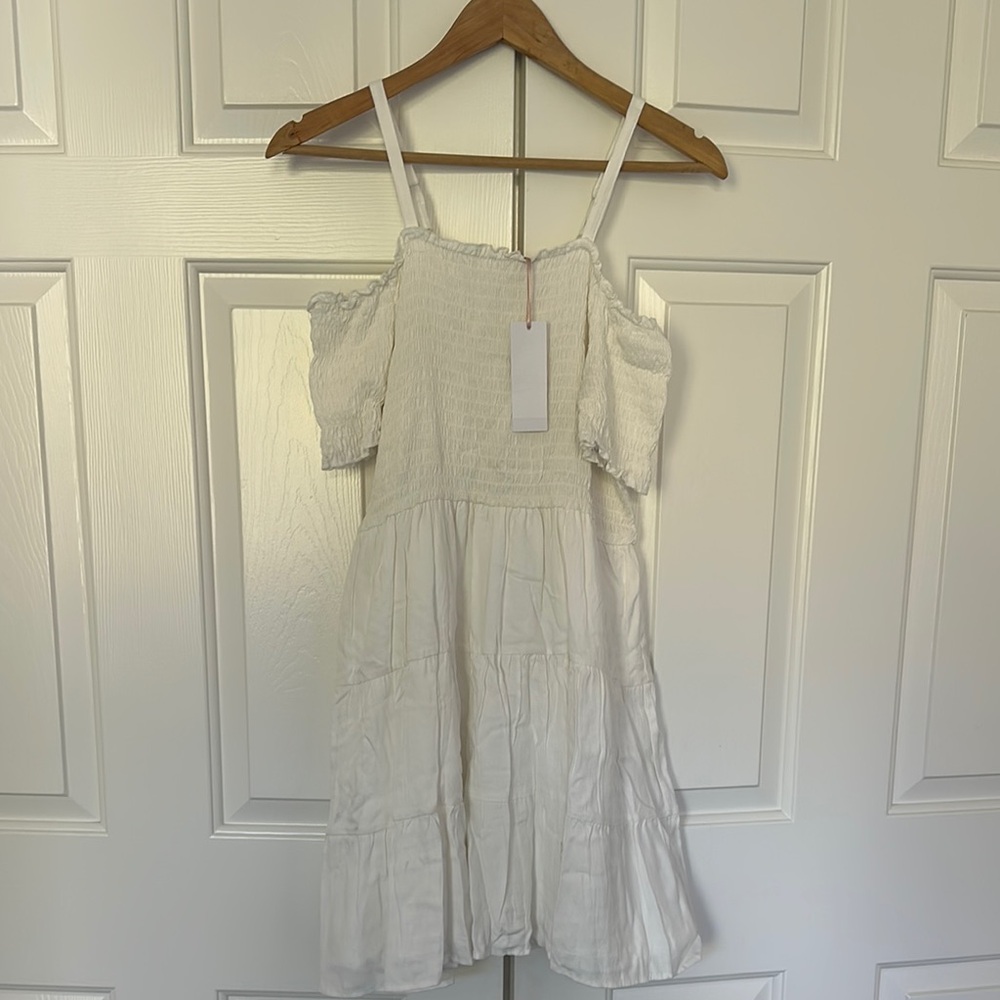 NWT BGBG girls White Off-Shoulder/ Cold Shoulder Flowy Dress,  size 16